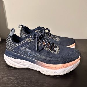 Navy Hoka Bondi 7